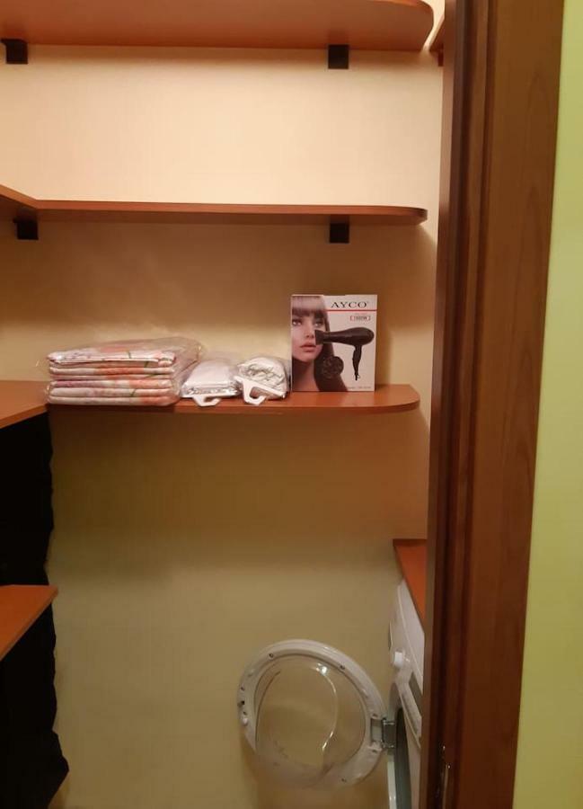 Studio Biju Varna Luaran gambar