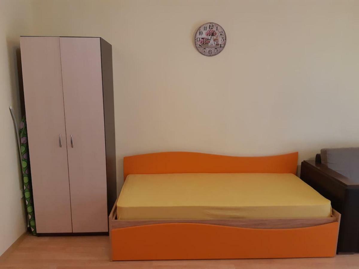 Studio Biju Varna Luaran gambar